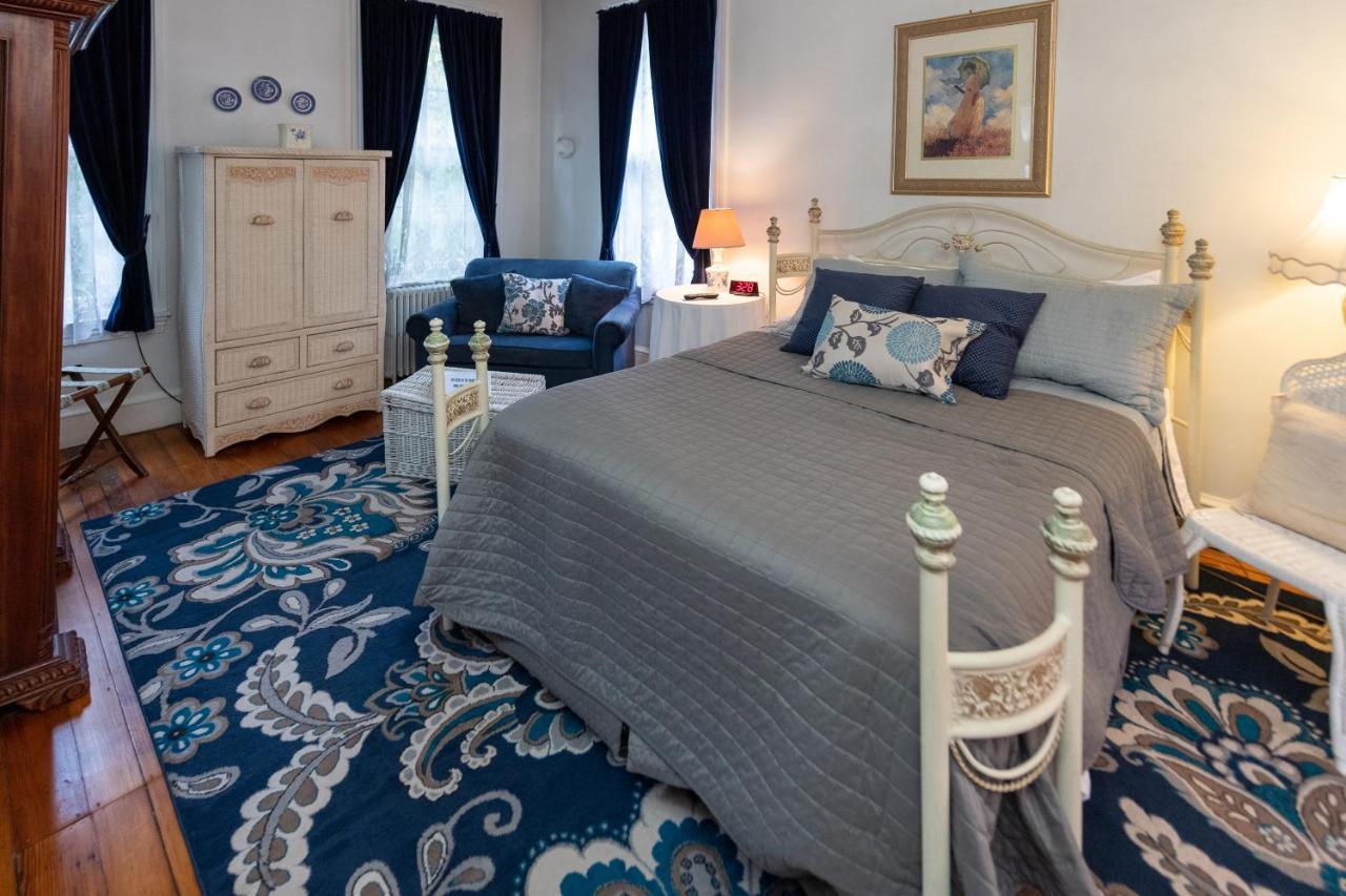 Faunbrook Bed & Breakfast (Adults Only) West Chester Bagian luar foto